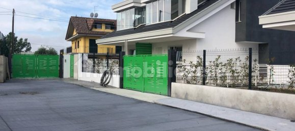 Дом с 3 спальнями в Фрозиноне, Италия № 170701 12