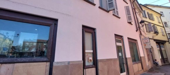 63m² Commercial property in Fidenza, Italy No. 372504 10
