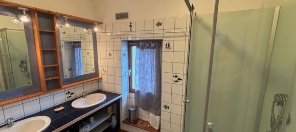 2 bedrooms House in Canteleu, France No. 357372 6