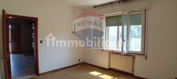 3 Schlafzimmer Haus in Riva del Po, Italy, Nr. 318923 9