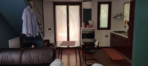 2غرفة منزل ذو طابقين في Monza, Italy رقم 17412 10