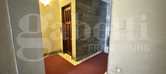 2 bedrooms Apartment in Turin, Italy No. 269128 3