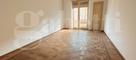 2 bedrooms Apartment in Turin, Italy No. 269128 10