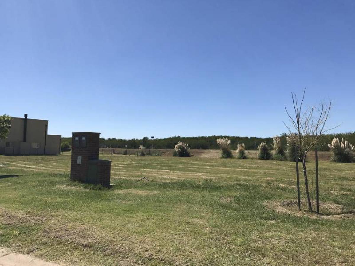 Земельный участок в Эскобар, Аргентина № 115204