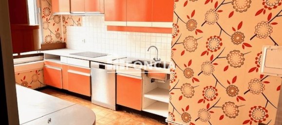 2 bedrooms Apartment in Valenciennes, France No. 66029 4