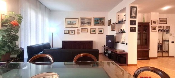 4-Zimmer Wohnung in Genoa, Italy, Nr. 190471 6