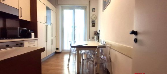 4-Zimmer Wohnung in Genoa, Italy, Nr. 190471 2