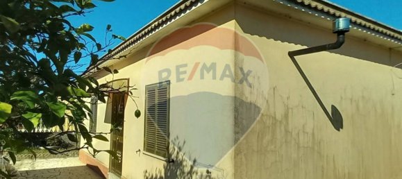 2 bedrooms Villa in Anzio, Italy No. 371323 2