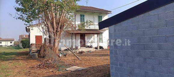 2 bedrooms House in Mortara, Italy No. 140960 16