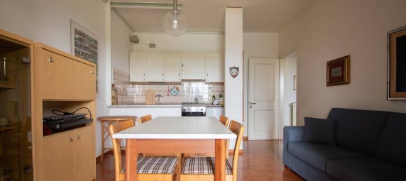 3-salle Appartement à Moniga del Garda, Italy No. 263227 7