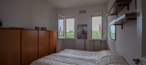 3-salle Appartement à Moniga del Garda, Italy No. 263227 17