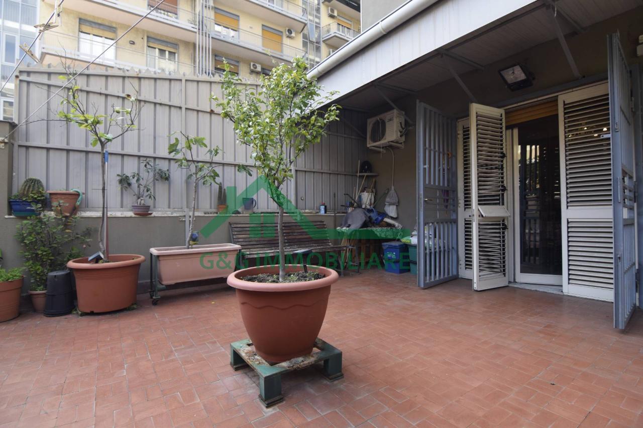 Apartamento de 3 habitaciónes en Catania, Italy No. 238247