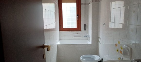 5 rooms Apartment in Rome, Italy No. 89281 18