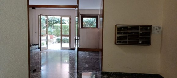 5 rooms Apartment in Rome, Italy No. 89281 5