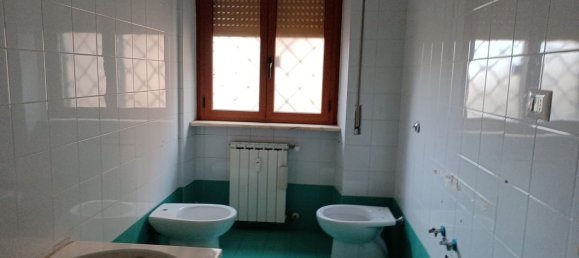 5 rooms Apartment in Rome, Italy No. 89281 17