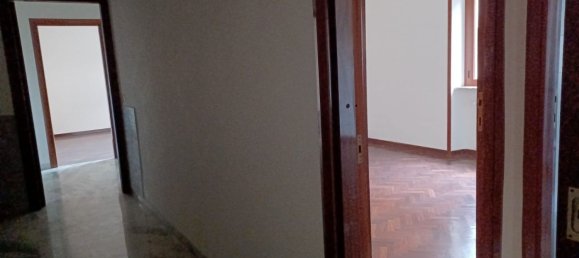 5 rooms Apartment in Rome, Italy No. 89281 13