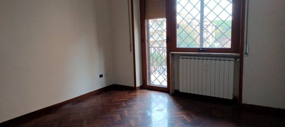 5 rooms Apartment in Rome, Italy No. 89281 9