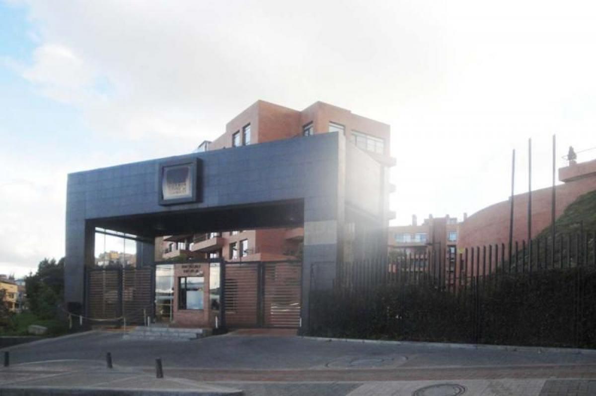 3 bedrooms House in Bogota, Colombia No. 12490