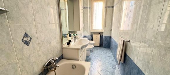 3 rooms Apartment in Saronno, Italy No. 130446 19