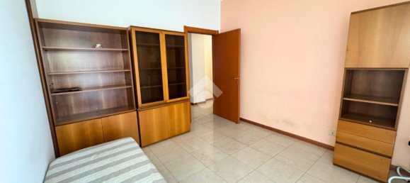 3 rooms Apartment in Saronno, Italy No. 130446 14