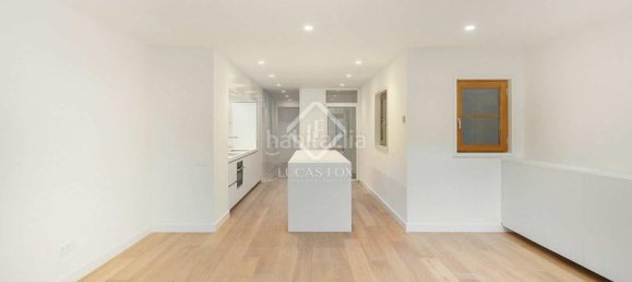 2 Schlafzimmer Wohnung in Eixample, Spain, Nr. 127779 7