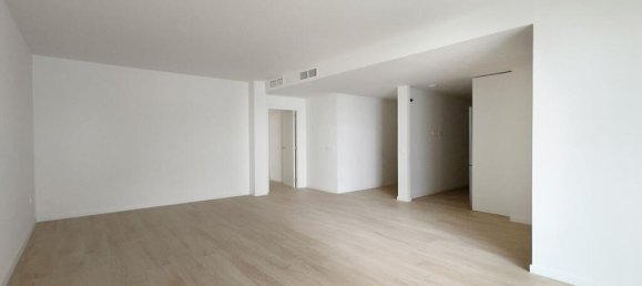 3 bedrooms Apartment in Marbella, Spain No. 185408 6