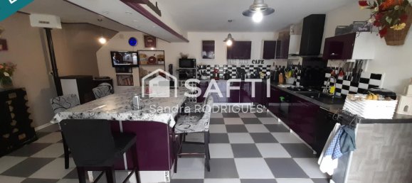 5 bedrooms House in Danizy, France No. 84009 3