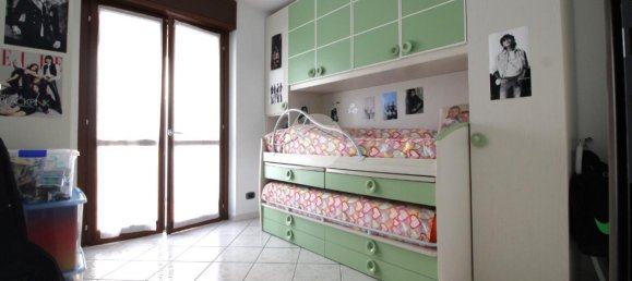 Apartamento de 4 habitaciónes en Brandizzo, Italy No. 140423 26