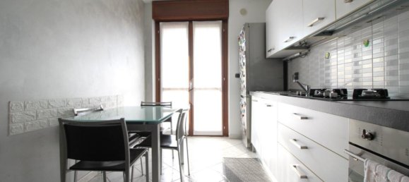 Apartamento de 4 habitaciónes en Brandizzo, Italy No. 140423 11