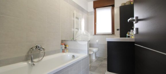 Apartamento de 4 habitaciónes en Brandizzo, Italy No. 140423 18