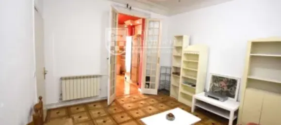 Apartamento de 3 dormitorios en Madrid, Spain No. 176751 16