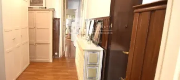 Apartamento de 3 dormitorios en Madrid, Spain No. 176751 4