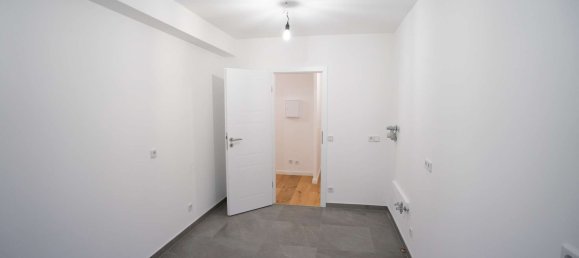 2غرفة شقة في Neukolln, Germany رقم 299063 5