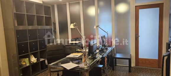 5 rooms Office in Turin, Italy No. 376321 32