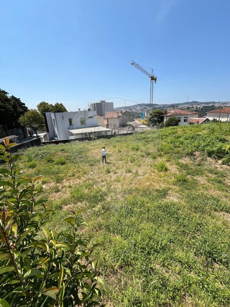  Land in Valbom, Portugal No. 219670