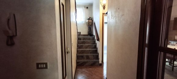 Дом с 4 комнатами в Мантуя, Италия № 338426 9