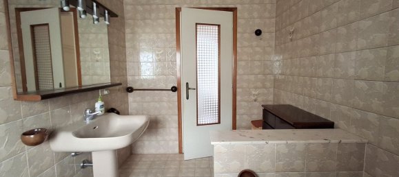 Дом с 4 комнатами в Мантуя, Италия № 338426 29