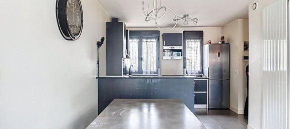 Casa de 4 dormitorios en Choisy-le-Roi, France No. 349233 3