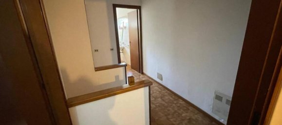 Casa de 4 divisões em Moglia, Italy N.º 36027 6