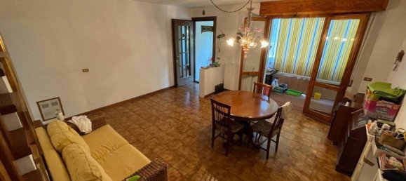 Casa de 4 divisões em Moglia, Italy N.º 36027 2