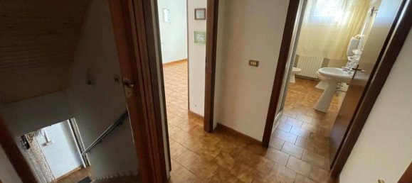 Casa de 4 divisões em Moglia, Italy N.º 36027 5