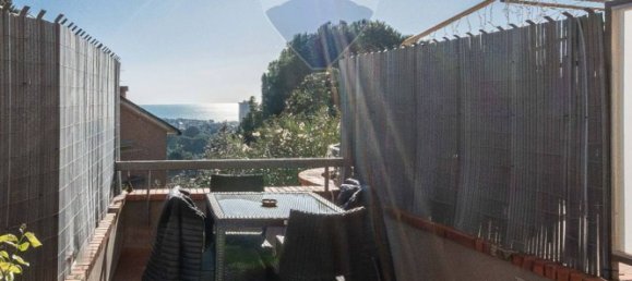 6 rooms Apartment in Genoa, Italy No. 195973 4