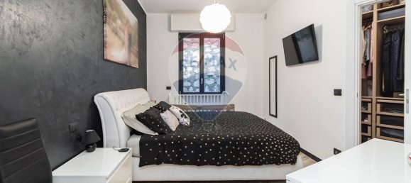 6 rooms Apartment in Genoa, Italy No. 195973 43