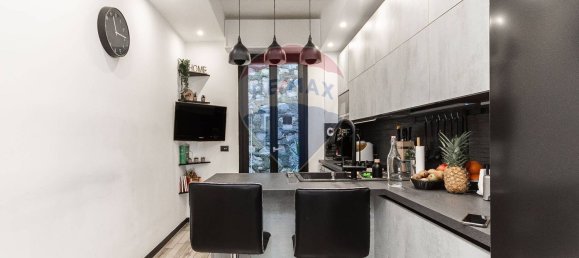 6 rooms Apartment in Genoa, Italy No. 195973 9