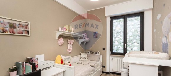 6 rooms Apartment in Genoa, Italy No. 195973 36