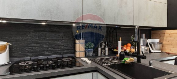 6 rooms Apartment in Genoa, Italy No. 195973 12