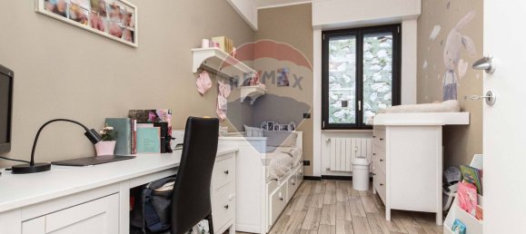 6 rooms Apartment in Genoa, Italy No. 195973 33