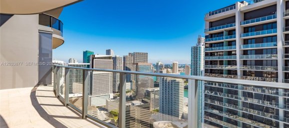 2 dormitorios propiedad comercial en alquiler en Miami, Miami-Dade, Florida, USA № 614948 2