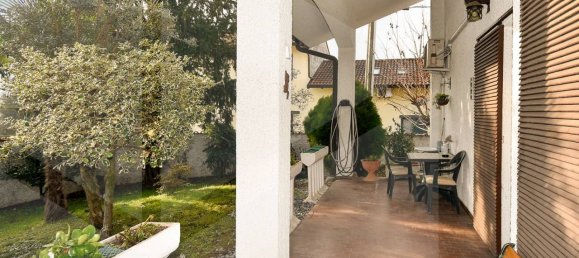 4-salle Villa à Parabiago, Italy No. 25340 22