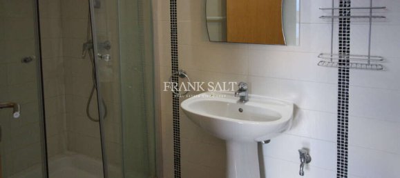 2 غرف نوم طابقين في Saint Paul's Bay, Malta رقم 10767 6